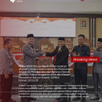 Red and White Simple Breaking News Instagram Post_20251113_171841_0000