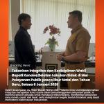 Orange Black and White Modern Breaking News Instagram Post (10)