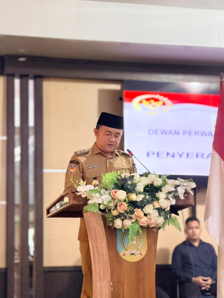 Sambut Pilkades Serentak dan 3 Desa PAW, Pemkab Konsel Serahkan Raperda Perubahan tentang Desa ke DPRD