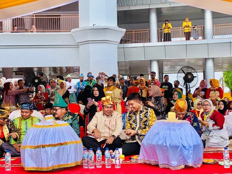 Pererat Tali Persaudaraan, Bupati Irham Kalenggo Hadiri Silaturahmi Akbar KKMM Sulawesi Tenggara